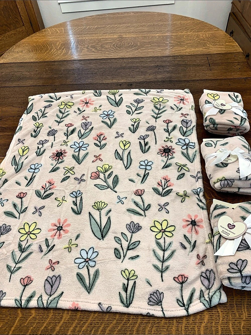 4 brand new Parents  Choice Floral Plush Baby Blanket Pink & Green & Blue